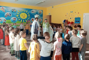 Народный праздник "Сретенье. Встреча Зимы с Весной". Народный праздник "Сретенье. Встреча Зимы с Весной".