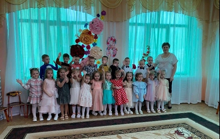 Международный женский день Международный женский день.